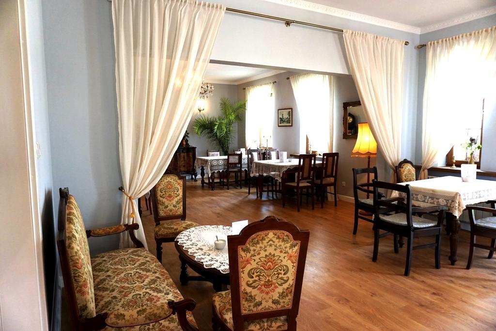 Bialki Dolne Dwor Osmolice Bed & Breakfast エクステリア 写真