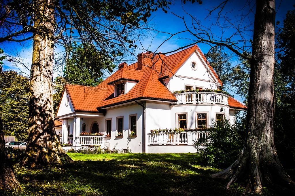 Bialki Dolne Dwor Osmolice Bed & Breakfast エクステリア 写真