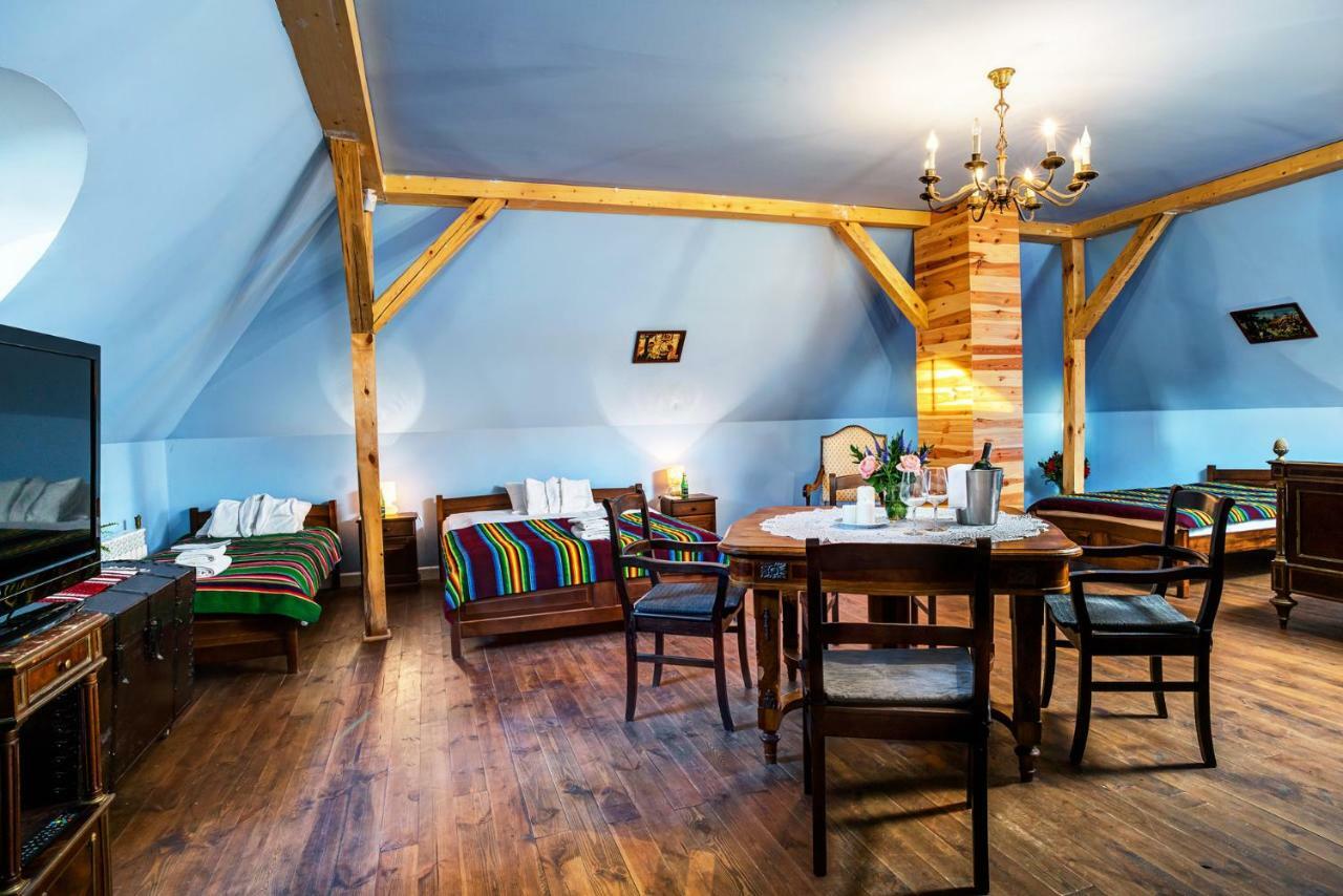 Bialki Dolne Dwor Osmolice Bed & Breakfast エクステリア 写真